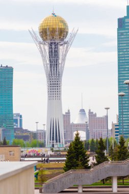 Astana, Kazakistan. 08 Mayıs 2017: Astana Bayterek kulede. Kazakistan sembolü