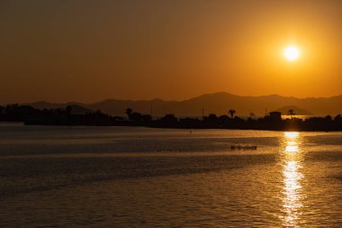 Ege Denizi 'ndeki Calis Sahili' nde gün batımı