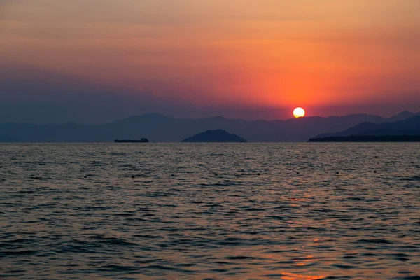 Ege Denizi 'ndeki Calis Sahili' nde gün batımı