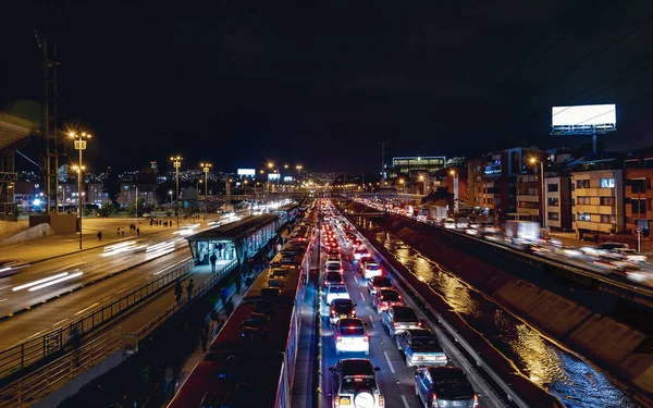 Foto Aérea Nocturna Avenida Nqs Ciudad Bogotá Colombia Con Mucho — Foto de Stock