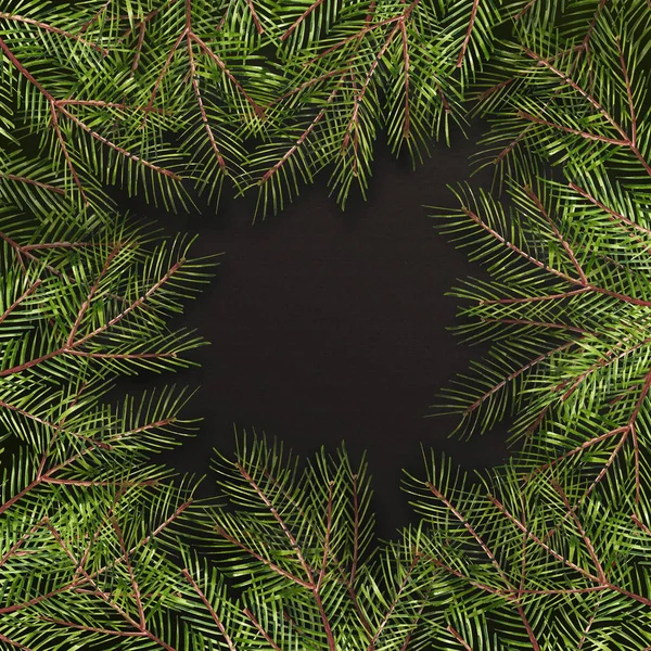수채화 크리스마스 카드입니다. 새 해 나무 테두리 장식 디자인, 인쇄 또는 배경입니다. 녹색 사각형 프레임 텍스트 위한 공간. — 스톡 사진