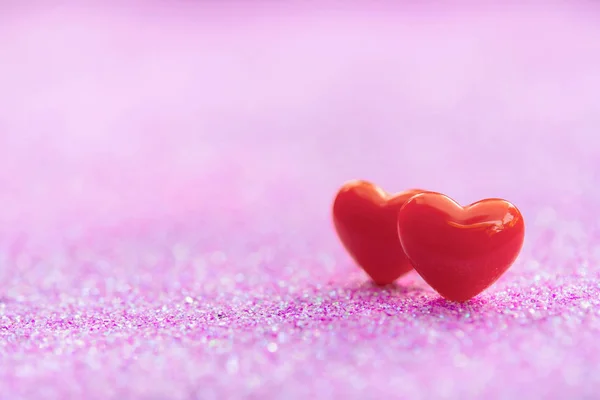 Día de San Valentín fondo con formas de corazón rojo en ligh abstracto — Foto de Stock