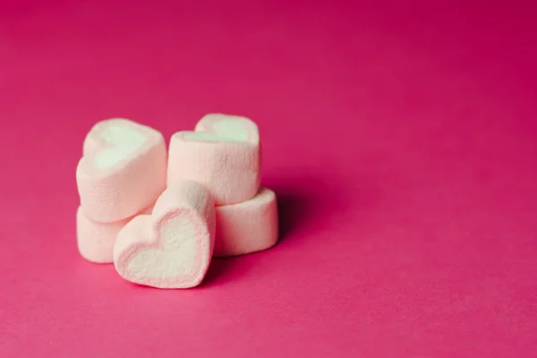 Malvaviscos Forma Corazón Para Día San Valentín Sobre Fondo Papel —  Fotos de Stock