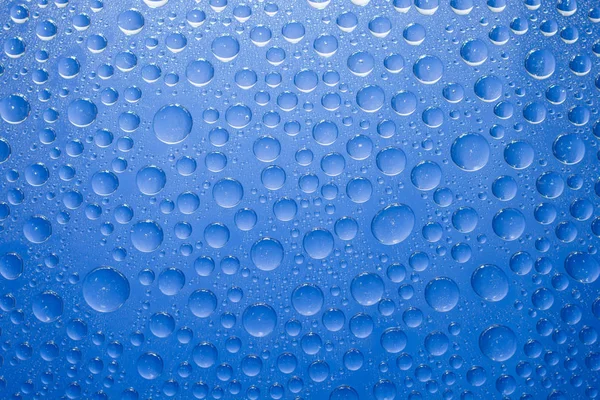 Água Cai Fundo Azul Gotas Água Fundo Vidro — Fotografia de Stock