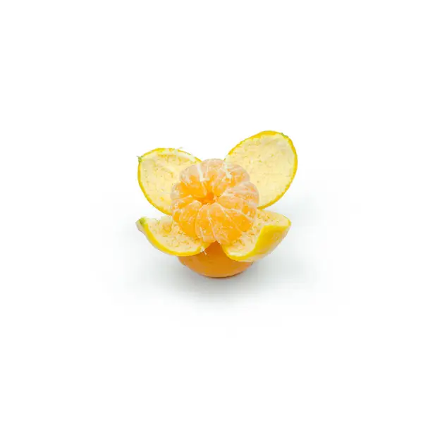 白色背景的柑橘分离出橘红色的柑橘 — 图库照片