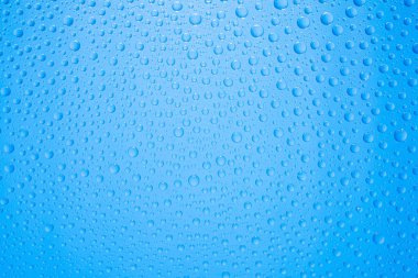 Mavi Arkaplanda Su Damlaları