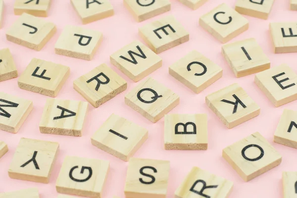 Hintergrund Buchdruck Holzdruckblöcke Zufällige Buchstaben Des Alphabets Und Zeichensetzung Mit — Stockfoto