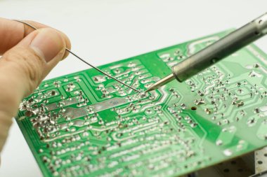 Elektronik cihazların, kalay lehimleme parçalarının onarımı