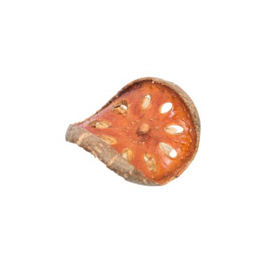 Beyaz zemin üzerinde kuru Bael Meyve Çayı (Aegle marmelos) izole