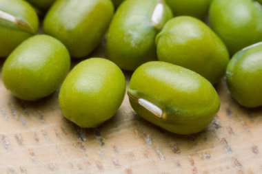 Yeşil fasulye veya mung fasulyesi arkaplanı kapat