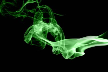 Siyah arkaplanda yeşil duman