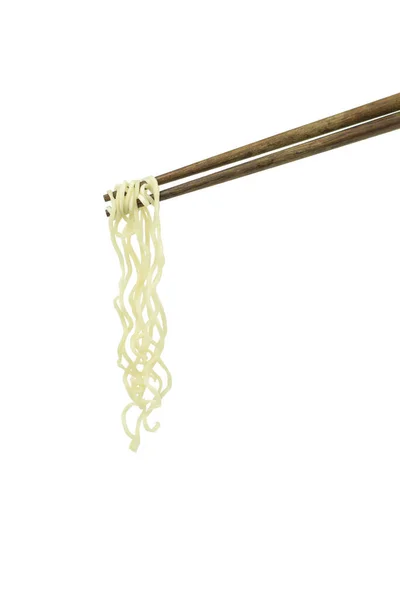 Chopsticks Που Περιέχουν Ανατολίτικα Noodles Απομονωμένα Λευκό Φόντο — Φωτογραφία Αρχείου