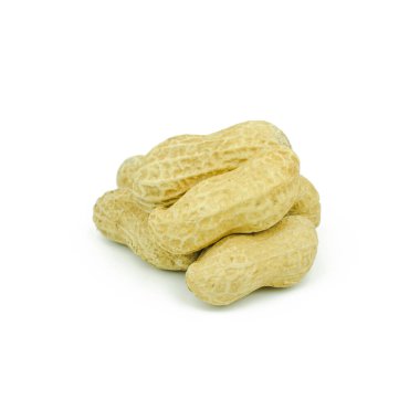 Beyaz arka planda soyulmuş ve izole edilmiş yerfıstıkları.