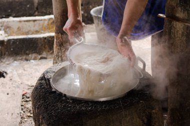 Tayland pirinç şehriye haşlanmış