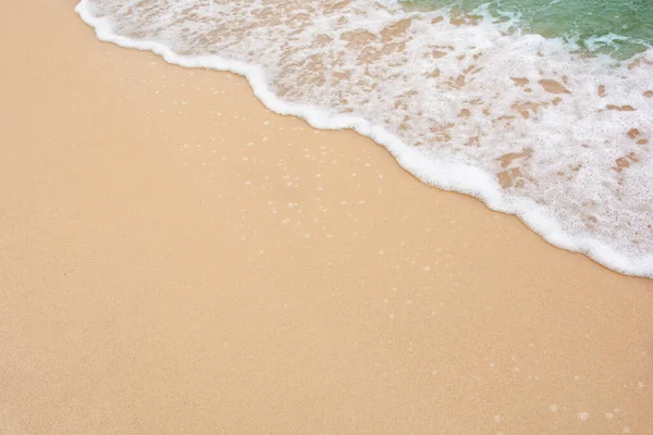 Sommerstrandkonzept Weiche Welle Des Meeres Leeren Sandstrand Hintergrund Mit Kopie — Stockfoto