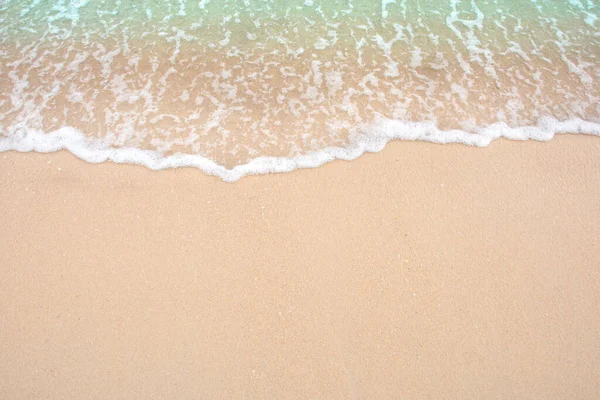 Conceito Praia Verão Onda Suave Mar Praia Areia Vazia Fundo — Fotografia de Stock