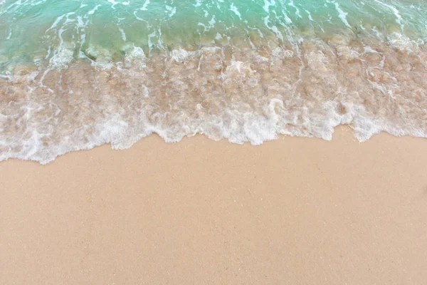 Letní Plážový Koncept Měkká Vlna Moře Prázdné Písečné Pláži Pozadí — Stock fotografie