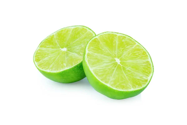 Limetka Plátky Napůl Izolovanými Bílém Pozadí Zelené Citrusové Plody Oříznutou — Stock fotografie