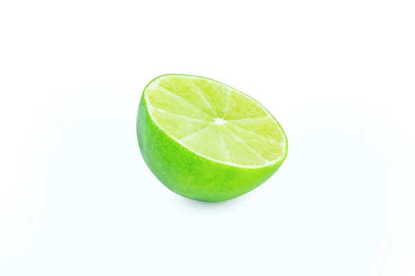 Lime Slices Half Isolated White Background 绿色柑橘类水果 带有裁剪路径 — 图库照片