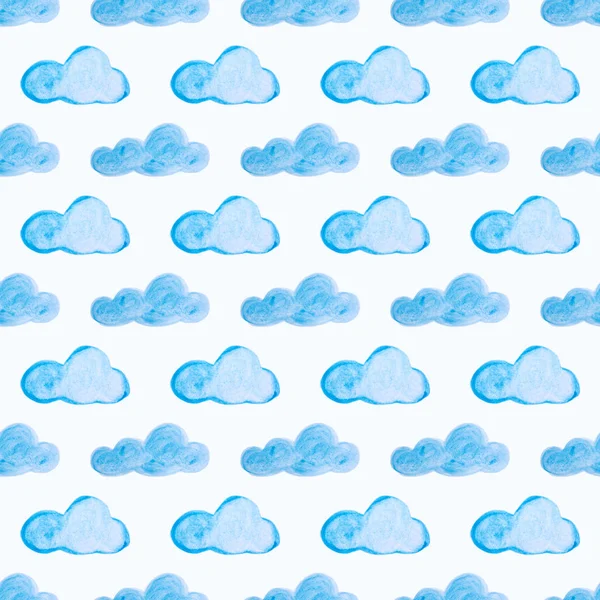 Mavi suluboya bulutlar ile Seamless modeli. Elle çizilmiş arka plan.