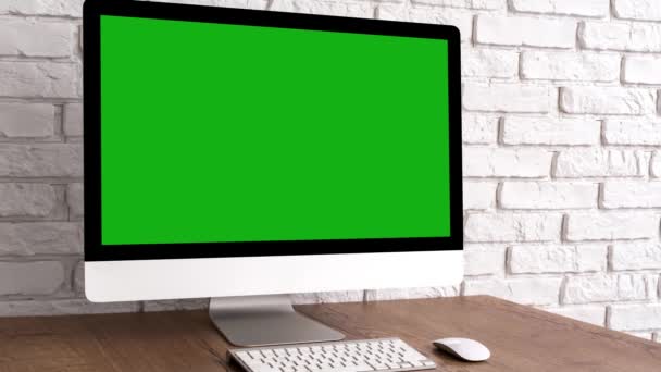 Mock Green Screen Desktop Komputer Dengan Keyboard Dan Mouse Atas — Stok Video