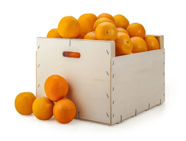 Caixa de madeira com laranjas — Fotografia de Stock
