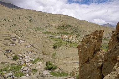 Antik Budist manastırda Himalayalar en yüksek rakımlı Dağı