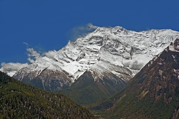 Avalanche Zjazd Dół Stoku Annapurna 937 Jak Widać Miejscowości Ghyaru — Zdjęcie stockowe