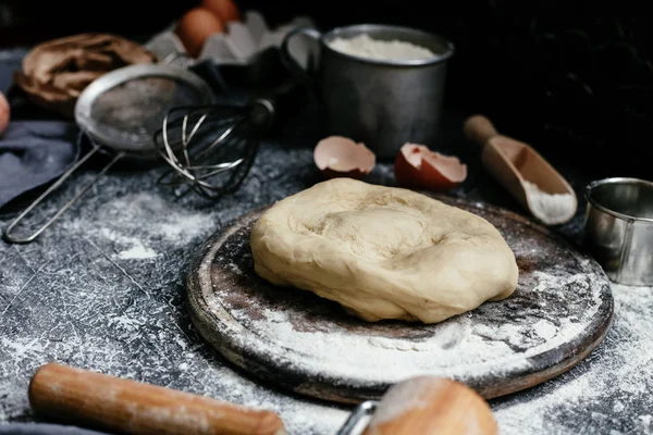 Folyamat Hogy Gombóc Pite Konyhában — Stock Fotó