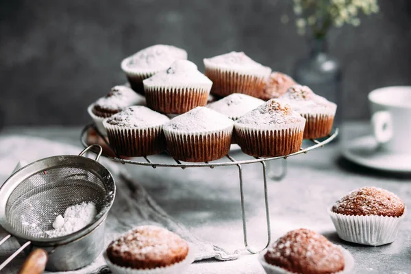 Banánové Muffiny Stole Snídaně — Stock fotografie