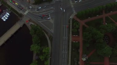 Saint-Petersburg hava görünümünü akşam