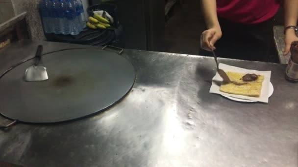 Streetfood in Asia - cottura dei pancake — Video Stock