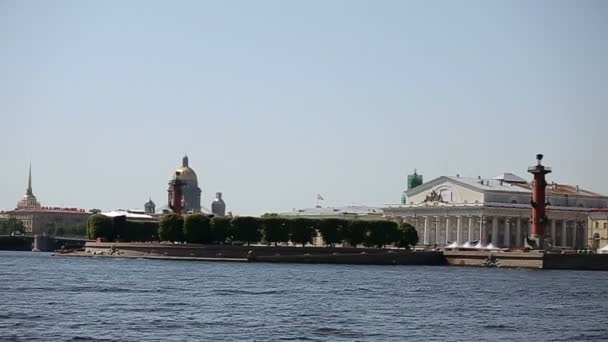 Városkép - Szentpéterváron — Stock videók