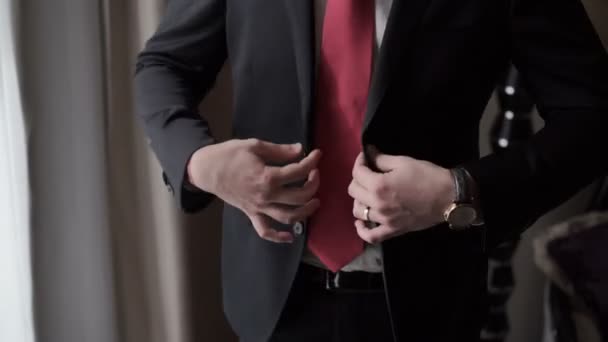 Noszenia Kurtka garbowana — Wideo stockowe