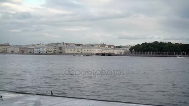 Saint-Petersburg view on river Neva and Summer garden — Stock Video