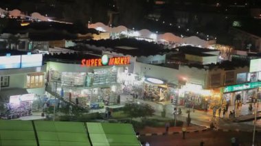 Sharm El Sheikh, Mısır - Ekim 2013: Gece şehir