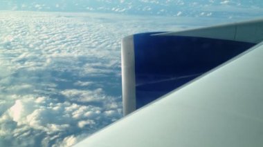 uçak kanadı görünümü