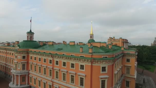 Michaels castle in Saint-Petersburg aerial — Stock Video