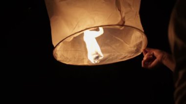 Gece gökyüzü fenerler