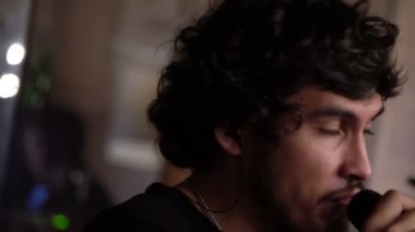 Saint-Petersburg, Rusya-29 Temmuz 2016: Şarkıcı konser