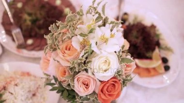 Masada çiçek kompozisyonlar