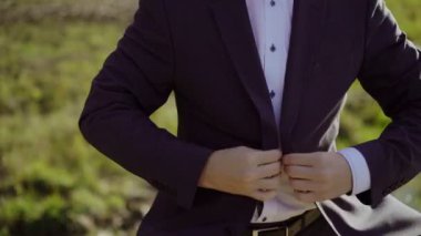 Adam kadar düğmelerini ceket