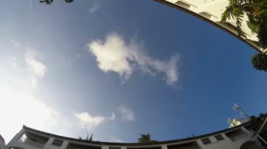 Rüzgarlı bir gün timelapse bulutlara