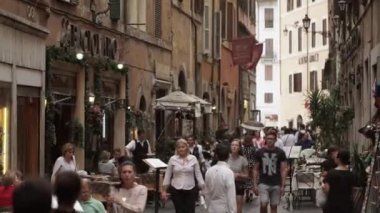 Rome, İtalya - 15 Eylül 2015: Street Roma