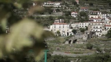 Bir Dağları'nda İtalyan şehri