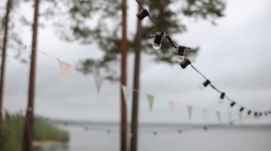 Strand ışık ve bayrakları açık