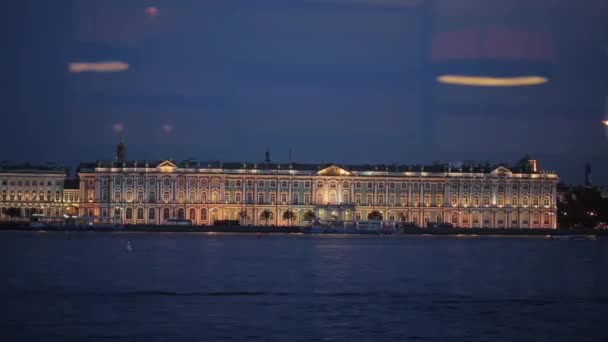 State Hermitage nachts — Stockvideo