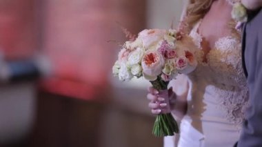 Gelin buketi içinde ile