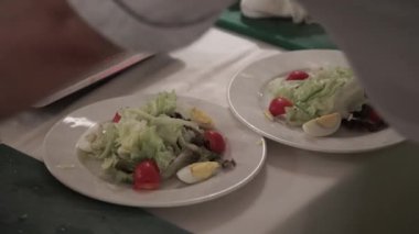 Bir mutfak pişirme pişirmek