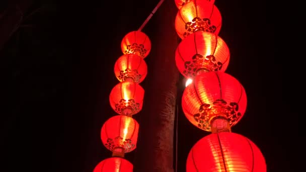 Азіатський streetlamps вночі — стокове відео